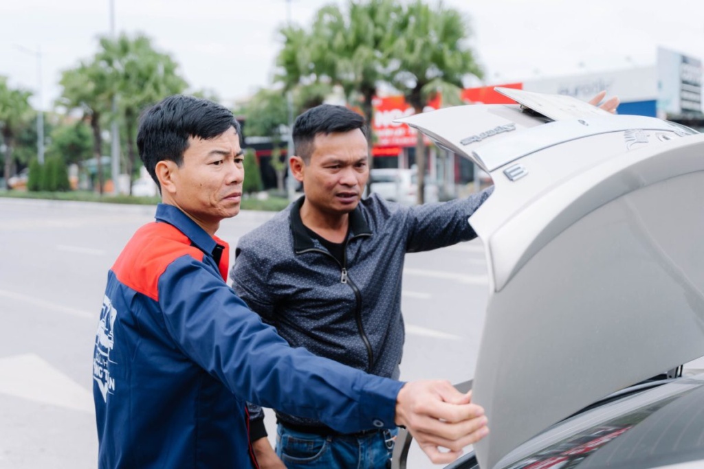 sua-chua-o-to-luu-dong