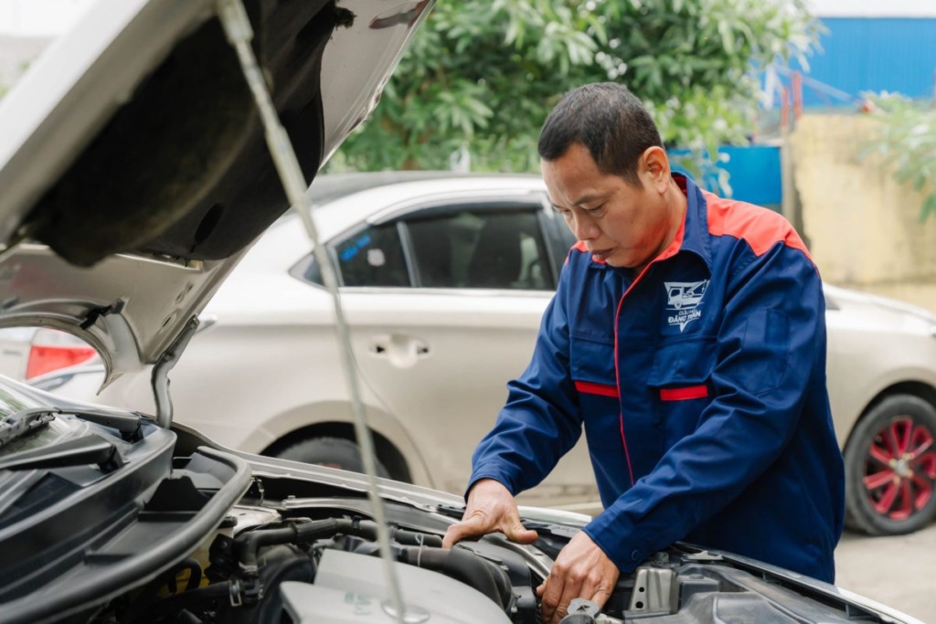 dich-vu-sua-chua-xe-luu-dong